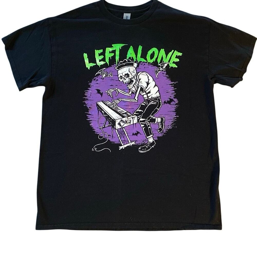 Gildan Left Alone Skeleton Bat T Shirt Medium Black Ska Punk tour tee Halloween